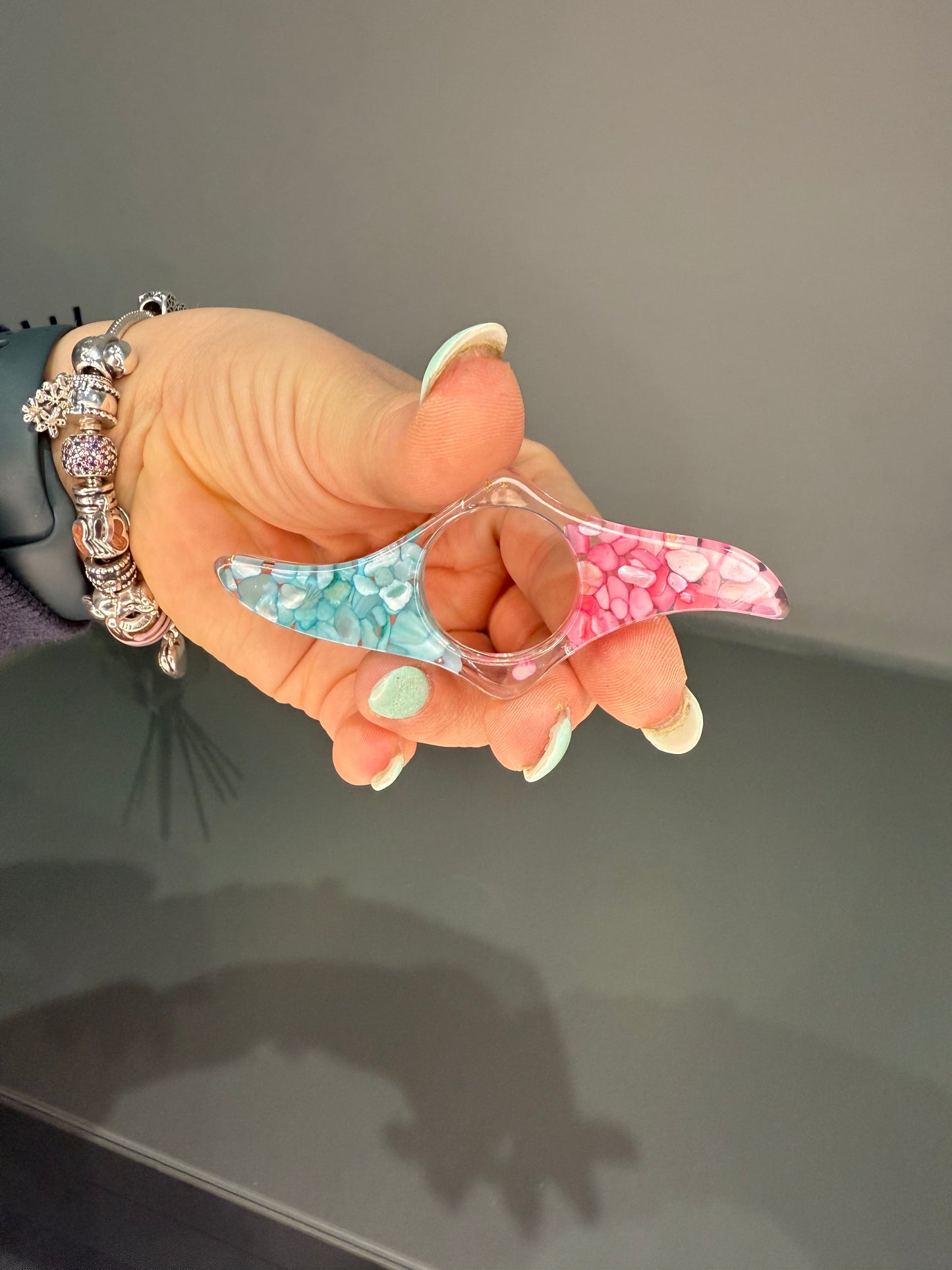 Book Press / Finger Reading Tool