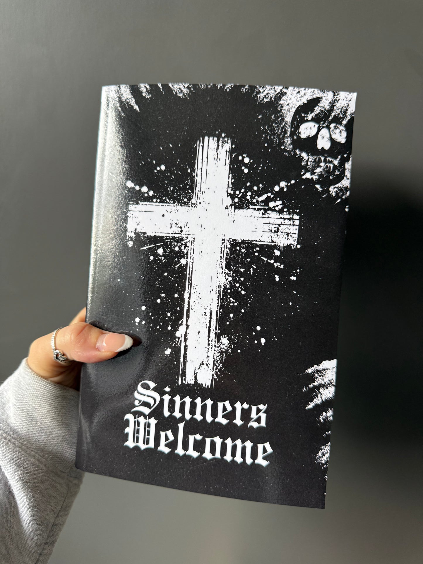 Sinners Welcome Omnibus - Samantha Barrett - Signed Bookplate & Sprayed Edge