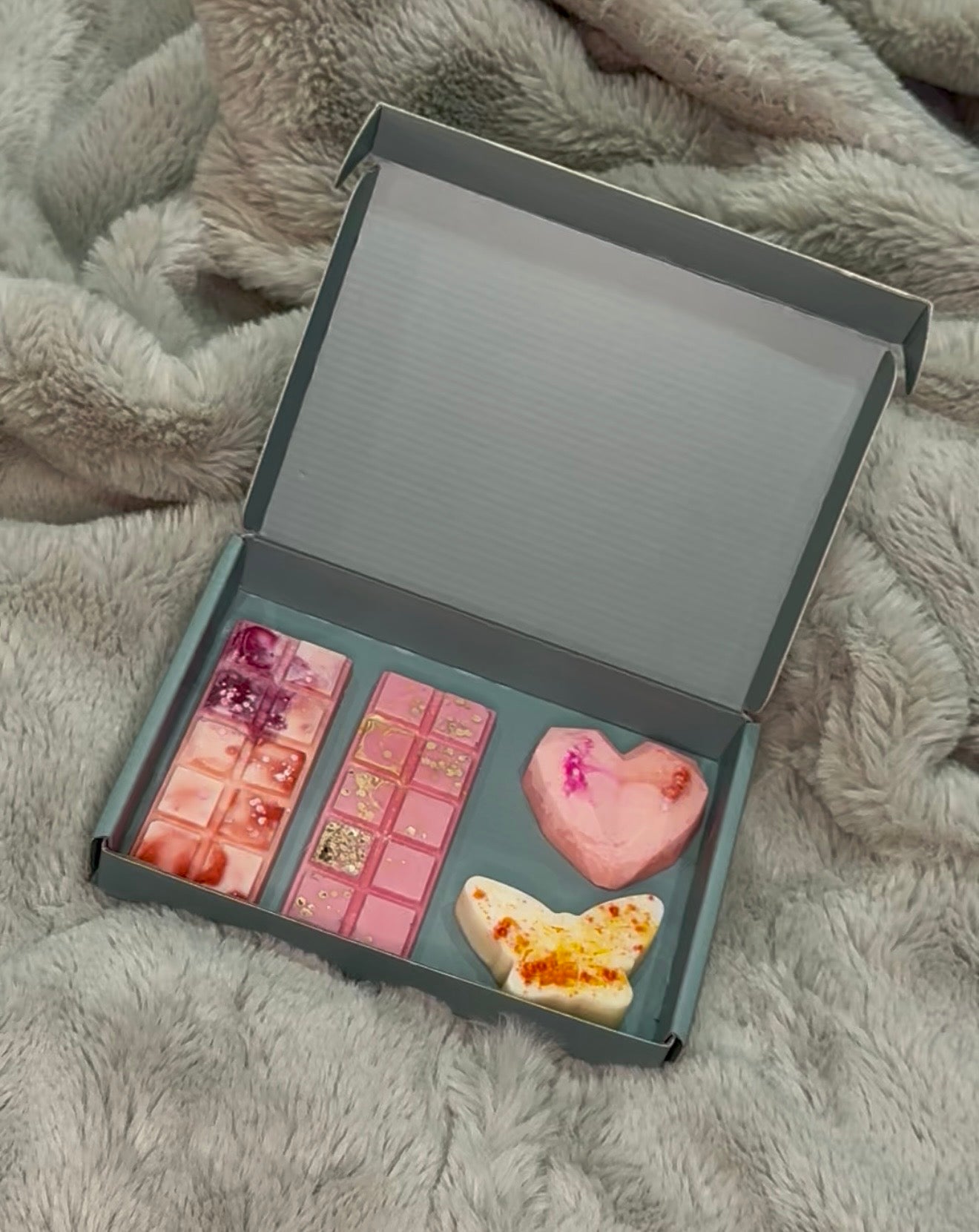 📦 SOY WAX MELT MYSTERY BOX – SCENT EDITION